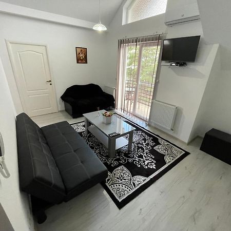 Rebeca Apartament ลูโกจ ภายนอก รูปภาพ